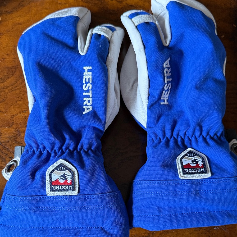 Hestra Army Leather Heli Ski Junior Mitt waterproof insulated 3-finger gloves